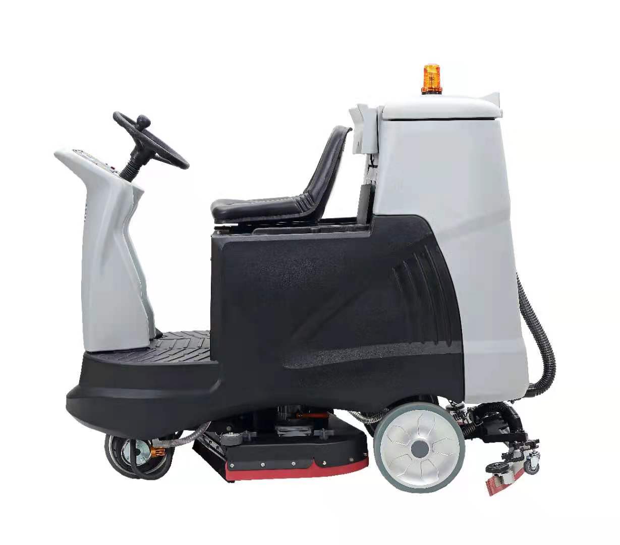 高效清洁利器：：驾驶式洗地机的刷新之路