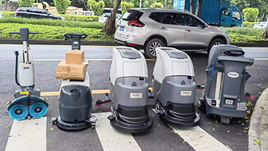 手推式洗地神秘怎么使用呢？？？（手推式洗地机较量好的使用要领）